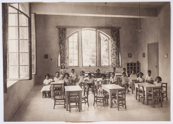 Ramallah-Friends-School-clase-primaria-1920