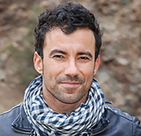 Yamen-Manai-El-enjambre-ardiente